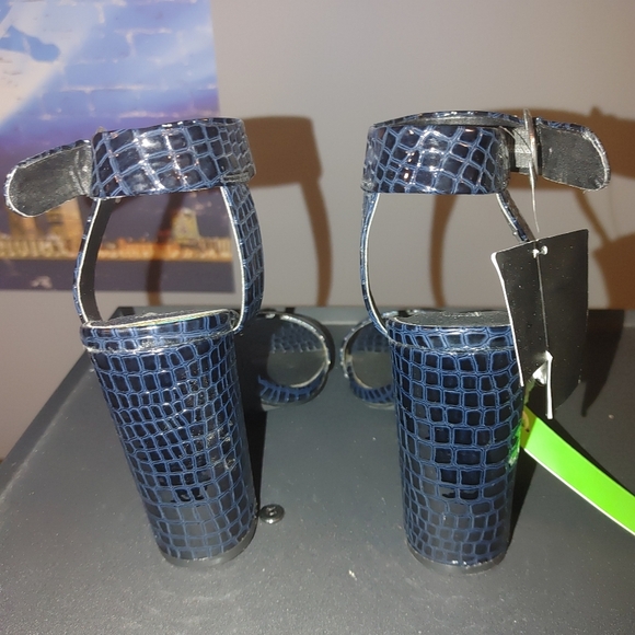 Forever 21 Black Croc-Embossed Strappy Heels, Size 9, NWT - Picture 4 of 8